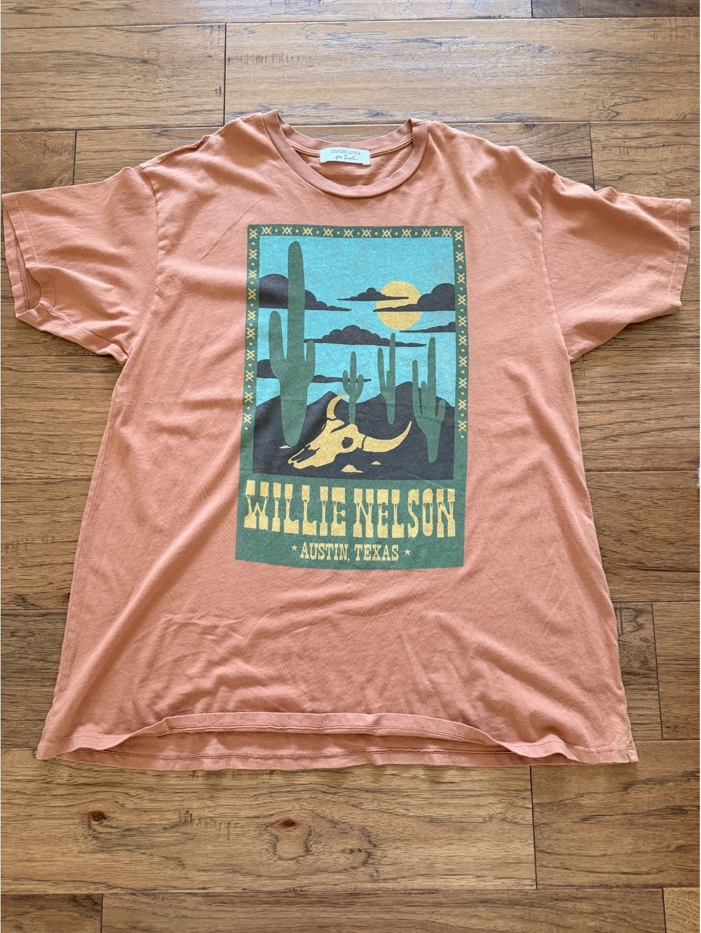 Daydreamer Large Pink Willie Nelson Austin Texas Graphic T-Shirt